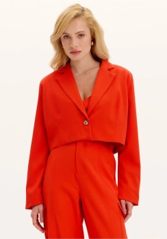BLAZER CURTO VERMELHO LANÇA PERFUME