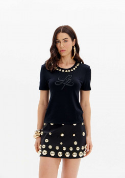 T-SHIRT BABY LOOK COM BORDADO LANÇA PERFUME