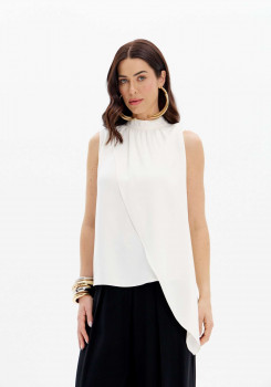 BLUSA COM GOLA ALTA E SOBREPOSIÇÃO LANÇA PERFUME