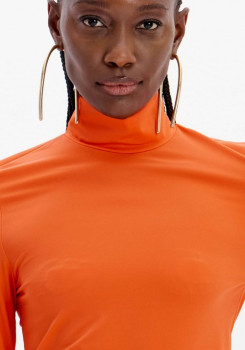 BLUSA JUSTA MANGA LONGA COM GOLA LANÇA PERFUME