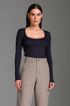 BLUSA AJUSTADA LISA DECOTE U CHARRY