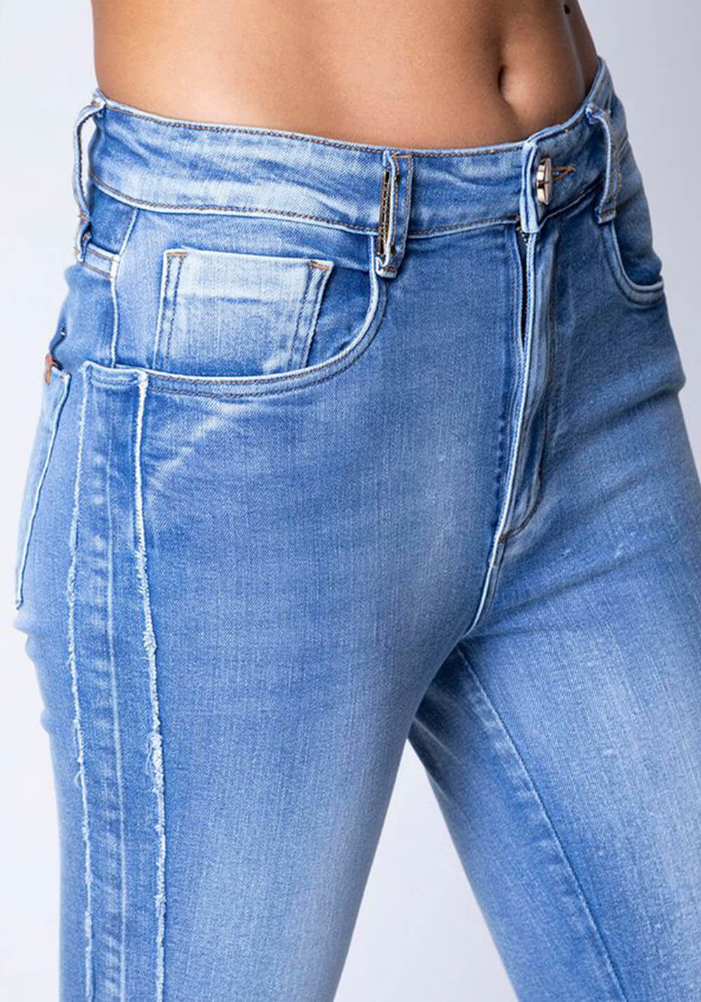 CALÇA JEANS LANÇA PERFUME CALÇA JEANS LANÇA PERFUME