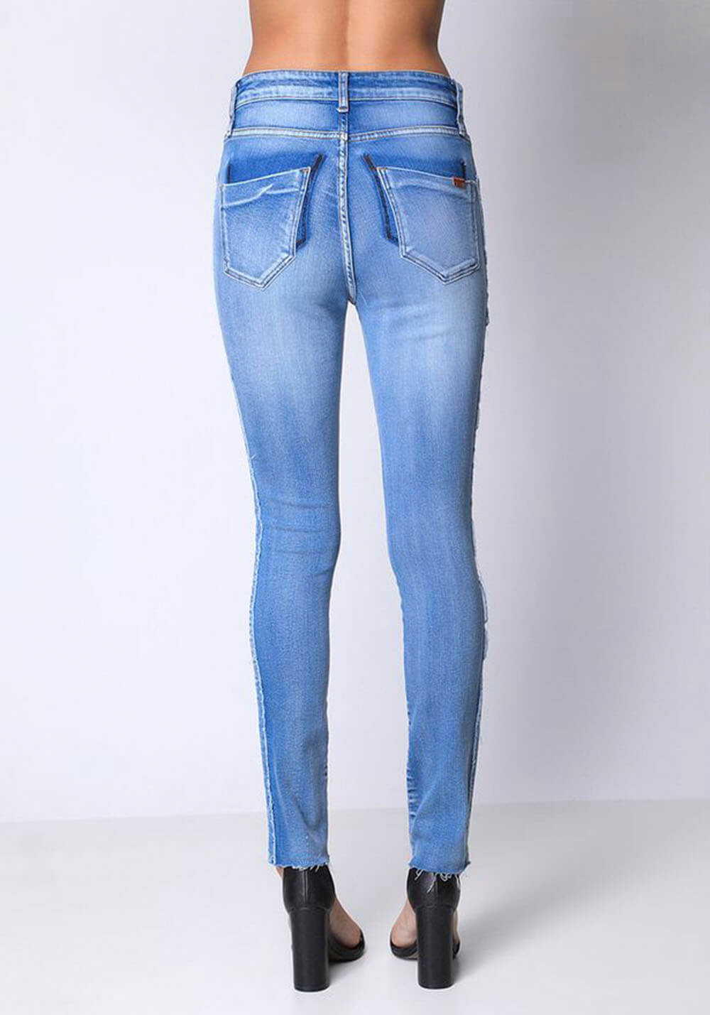 CALÇA JEANS LANÇA PERFUME CALÇA JEANS LANÇA PERFUME