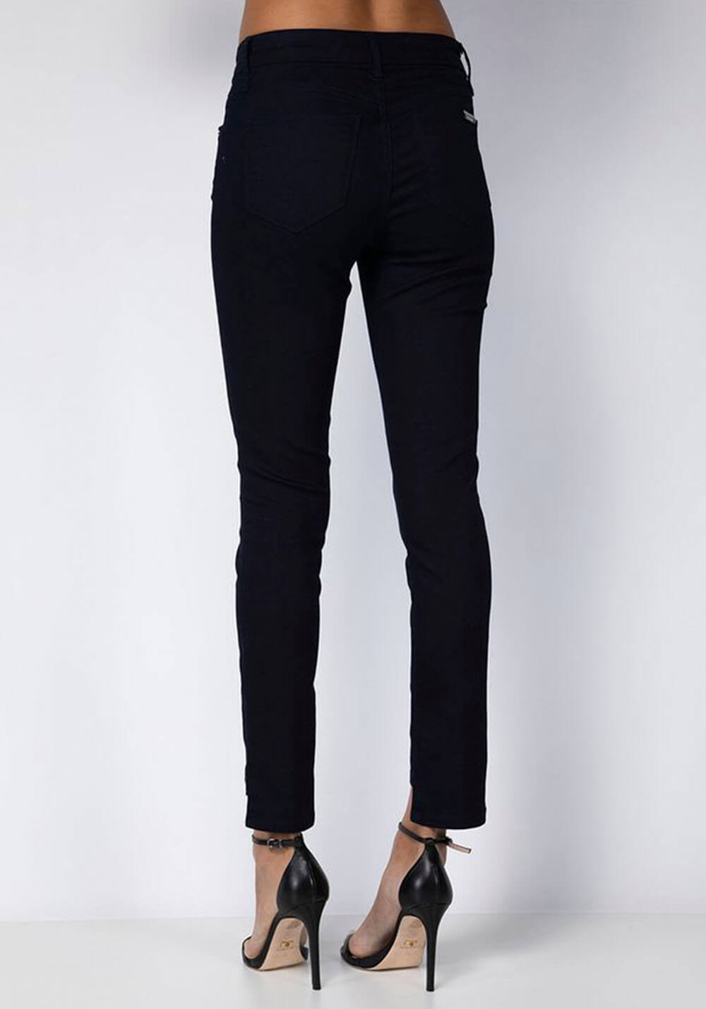 CALÇA JEANS LANÇA PERFUME CALÇA JEANS LANÇA PERFUME