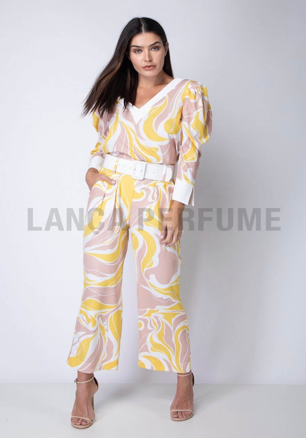 CALÇA ALFAIATARIA ESTAMPADA LANÇA PERFUME CALÇA ALFAIATARIA ESTAMPADA LANÇA PERFUME