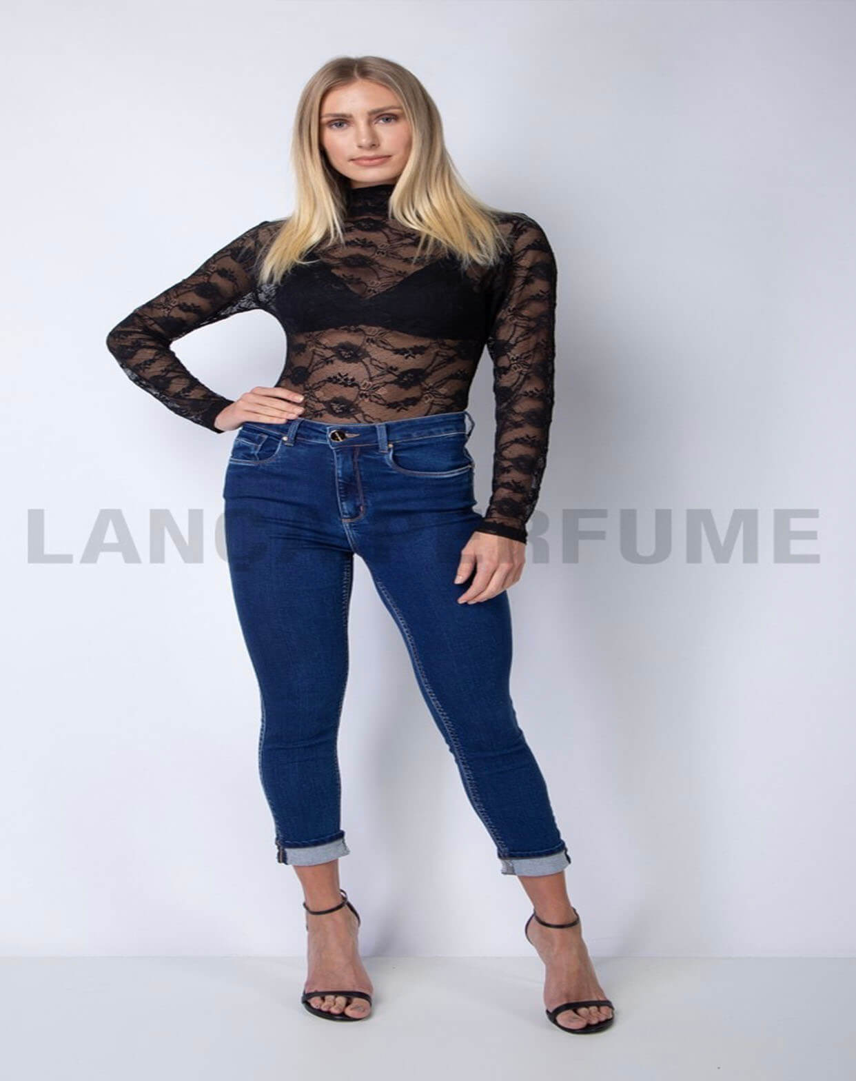 CALÇA JEANS LANÇA PERFUME CALÇA JEANS LANÇA PERFUME