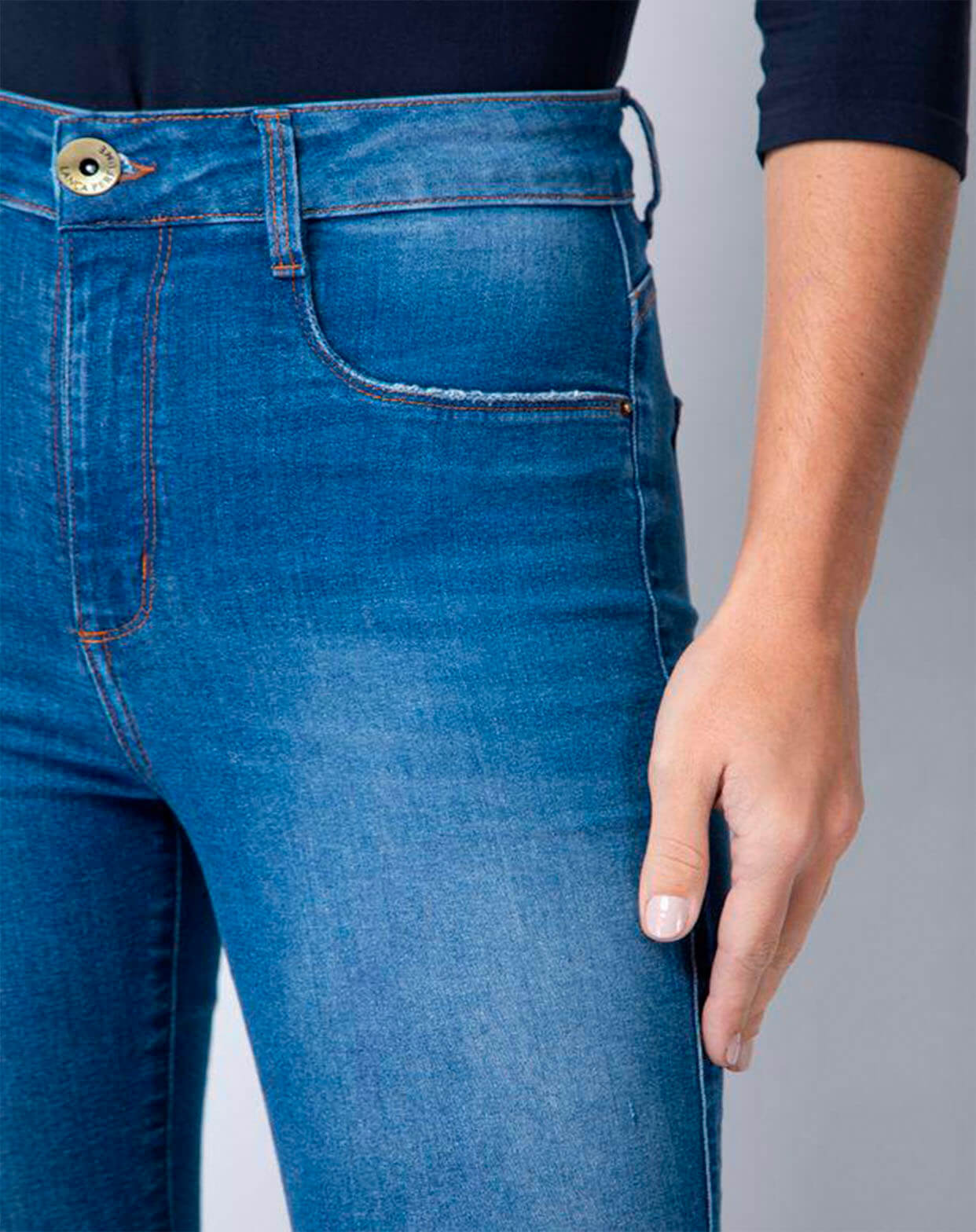 CALÇA JEANS LANÇA PERFUME CALÇA JEANS LANÇA PERFUME