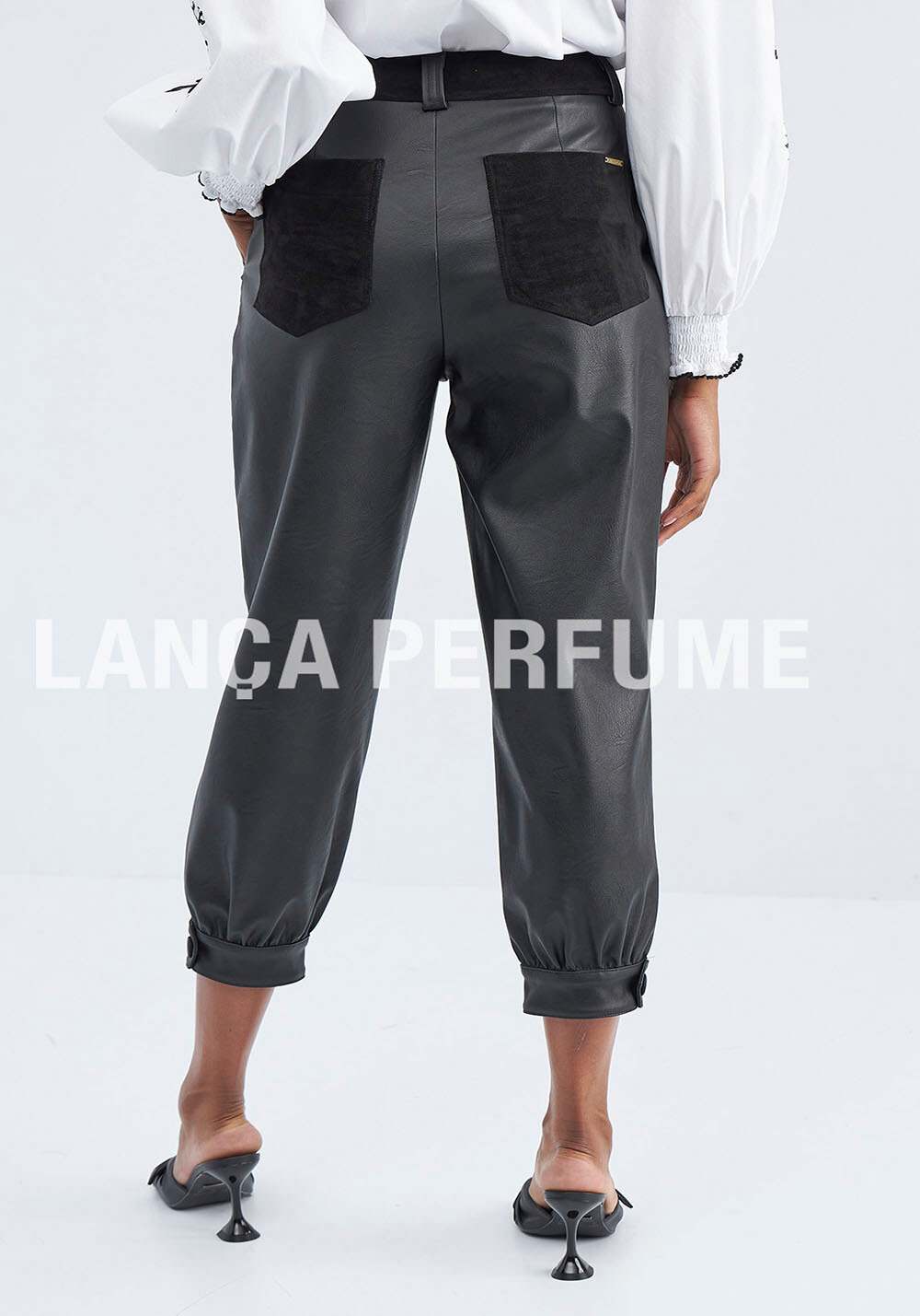 CALÇA PRETO COURO LANÇA PERFUME CALÇA PRETO COURO LANÇA PERFUME