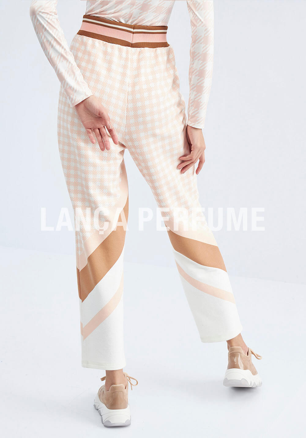 CALÇA COMFY XADREZ LANÇA PERFUME CALÇA COMFY XADREZ LANÇA PERFUME