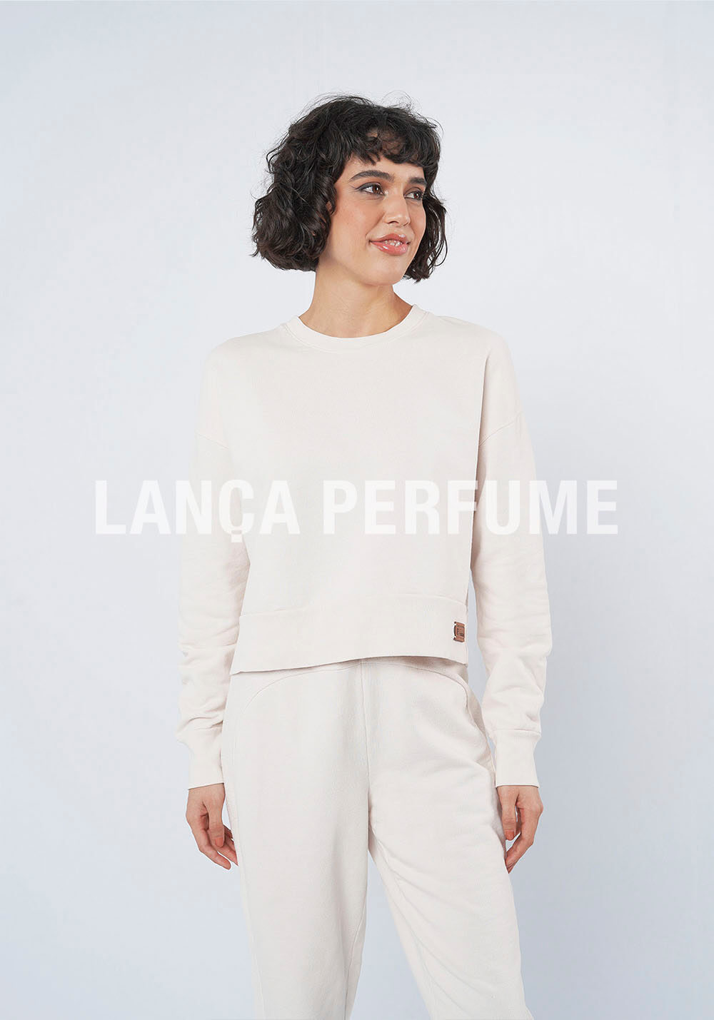 MOLETOM OFF WHITE LANÇA PERFUME MOLETOM OFF WHITE LANÇA PERFUME