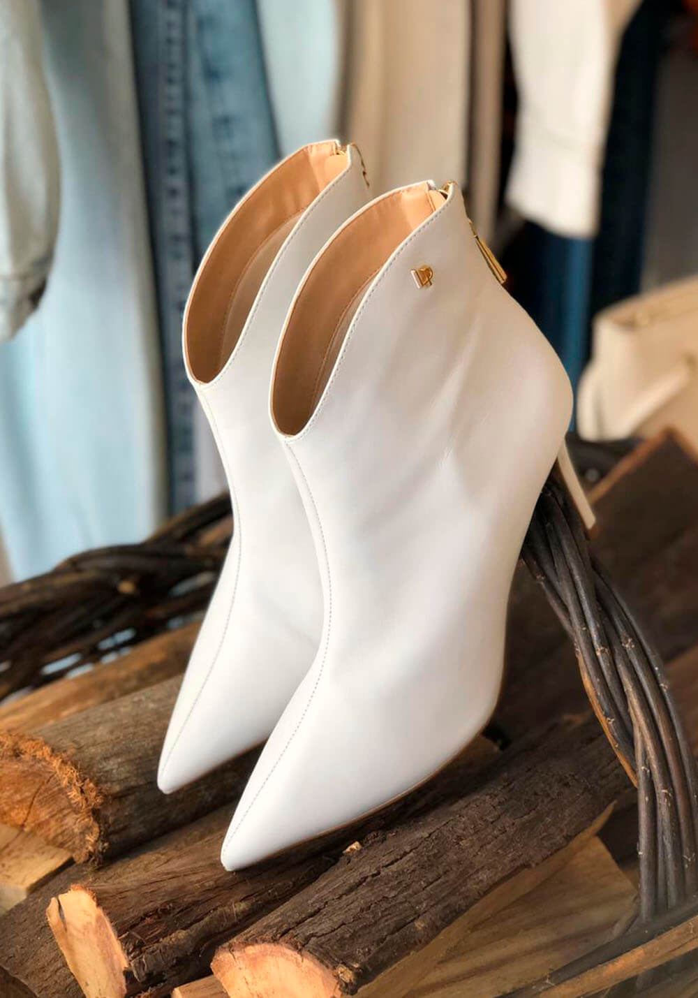 BOTA BRANCA LANÇA PERFUME BOTA BRANCA LANÇA PERFUME