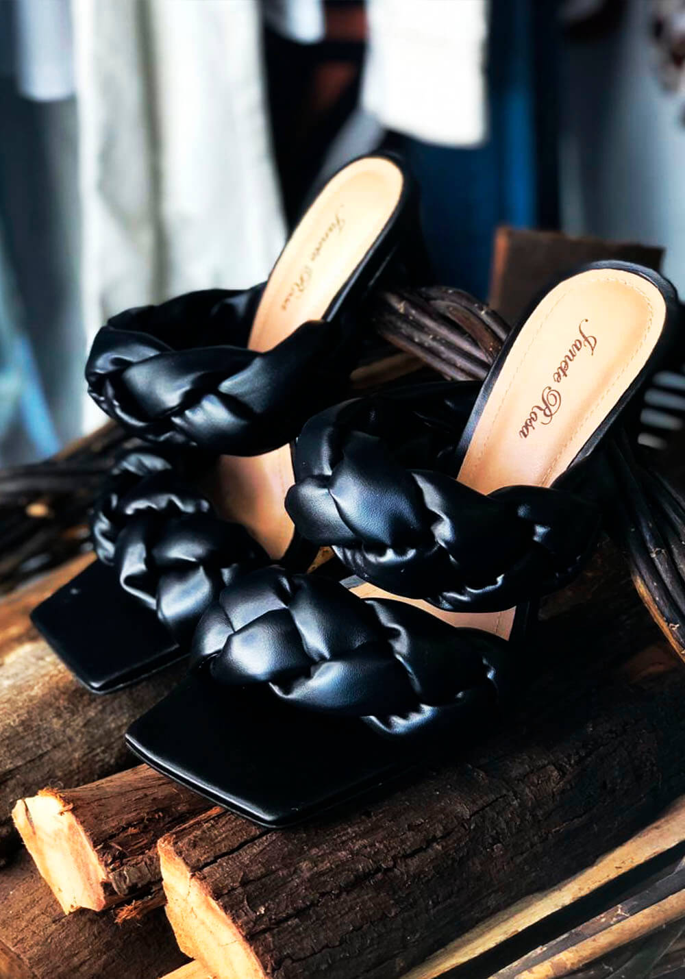 SANDÁLIA MATELASSE JANETE ROSA PRETO SANDÁLIA MATELASSE JANETE ROSA PRETO