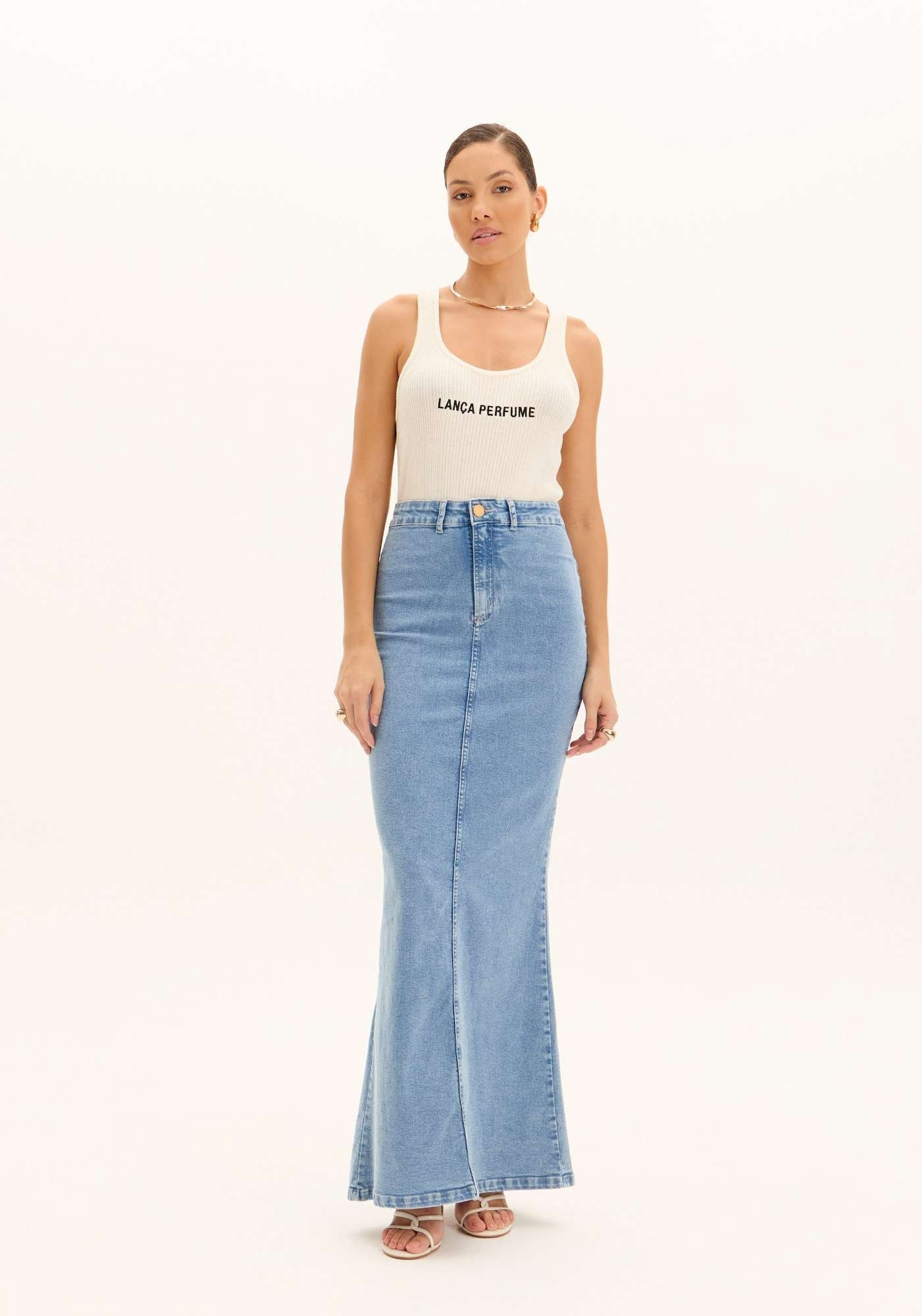 SAIA LANÇA PERFUME JEANS