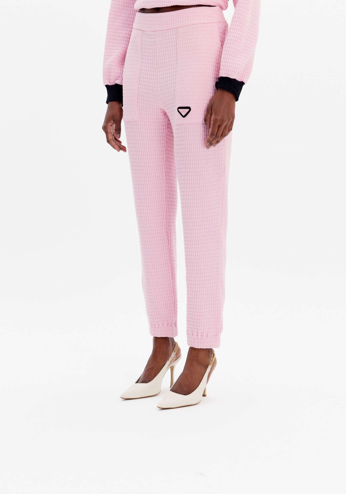 CALÇA JOGGING COM CINTURA MÉDIA E BOLSOS LANÇA PERFUME