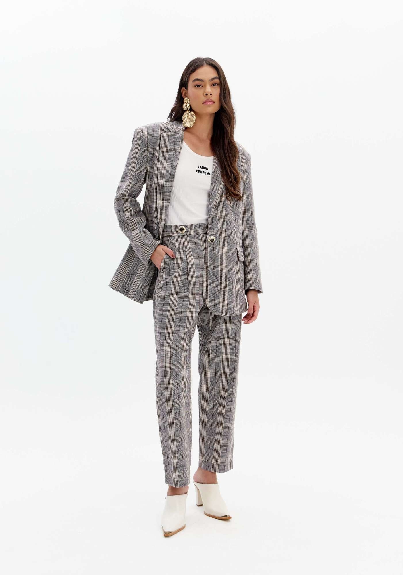 BLAZER OVERSIZED ALONGADO COM BOTÃO LANÇA PERFUME