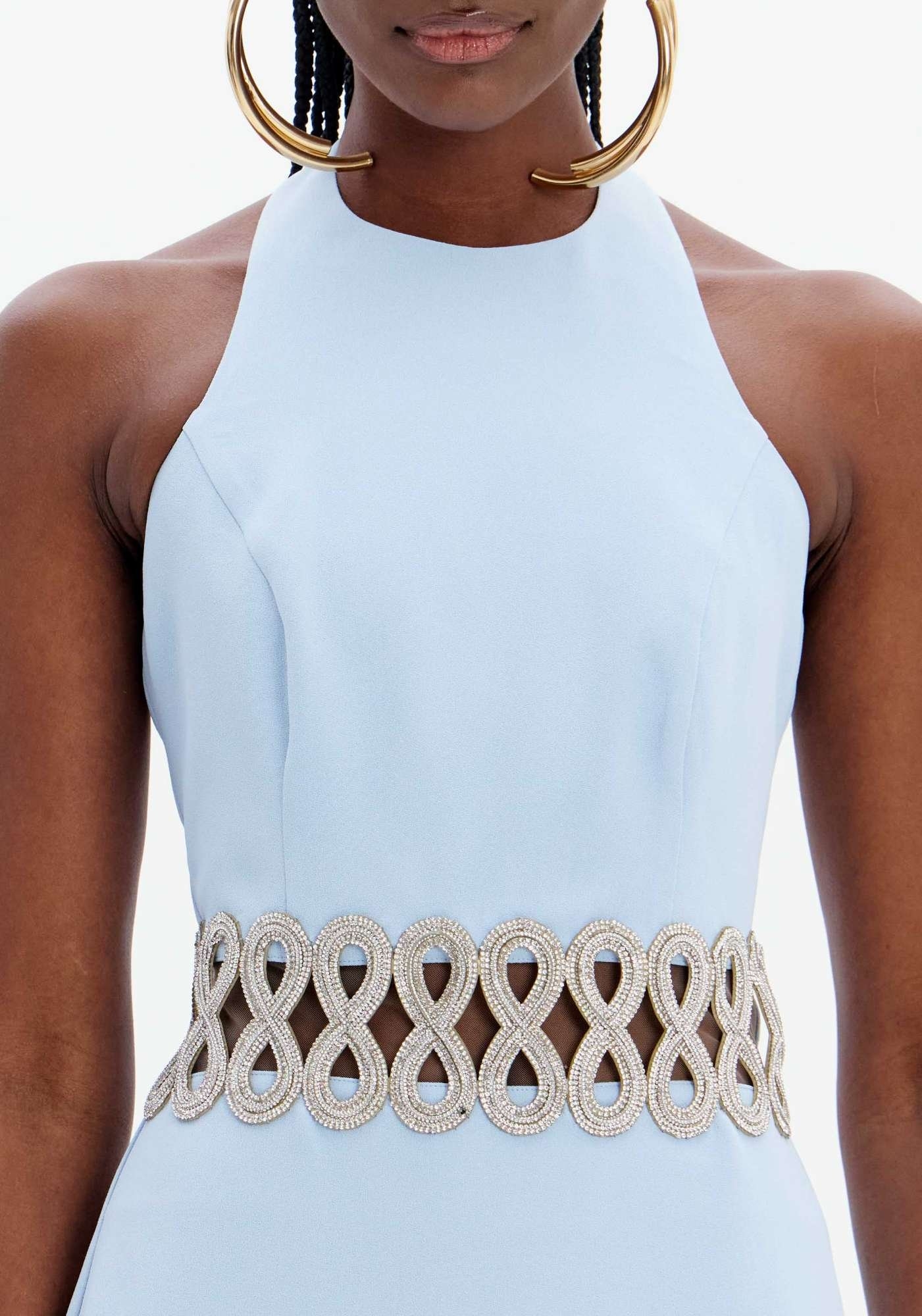 VESTIDO SUPER MIDI FRENTE ÚNICA COM APLICAÇÃO