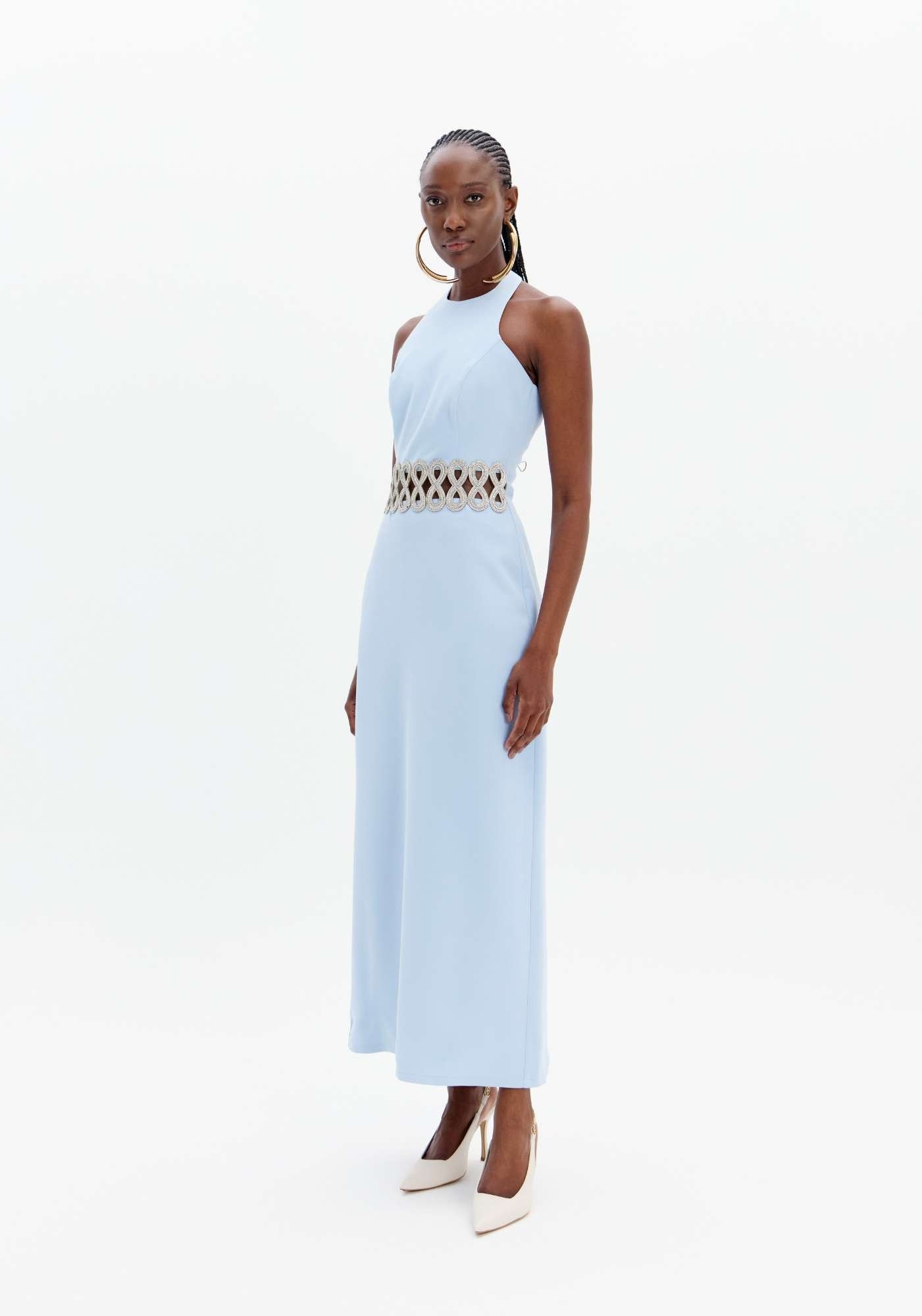 VESTIDO SUPER MIDI FRENTE ÚNICA COM APLICAÇÃO