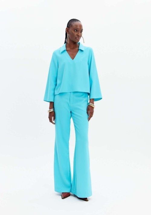CALÇA FLARE COM BOLSO E CINTURA ALTA LANÇA PERFUME