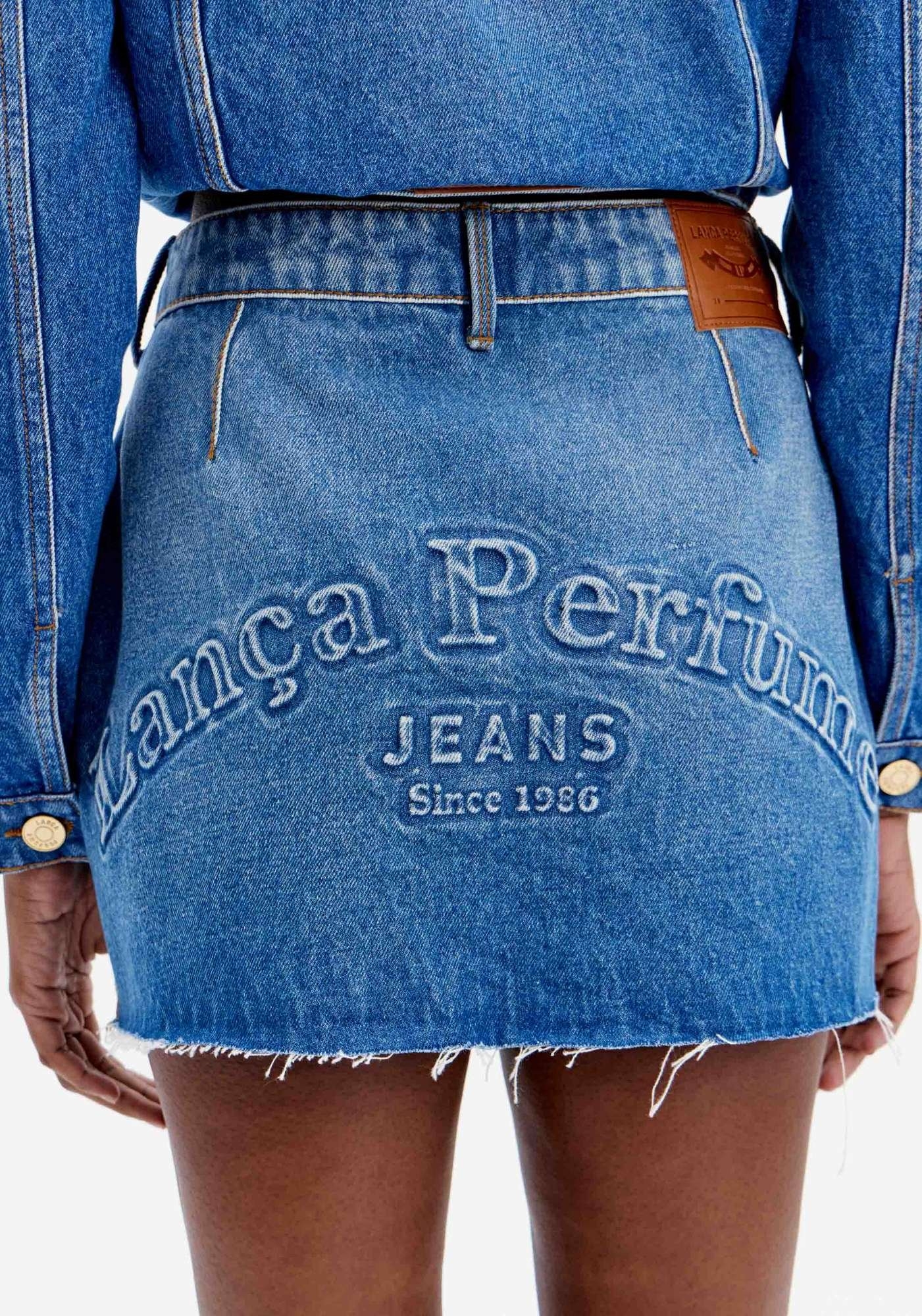 SAIA JEANS COMFORT CINTURA ALTA BARRA A FIO LANÇA PERFUME
