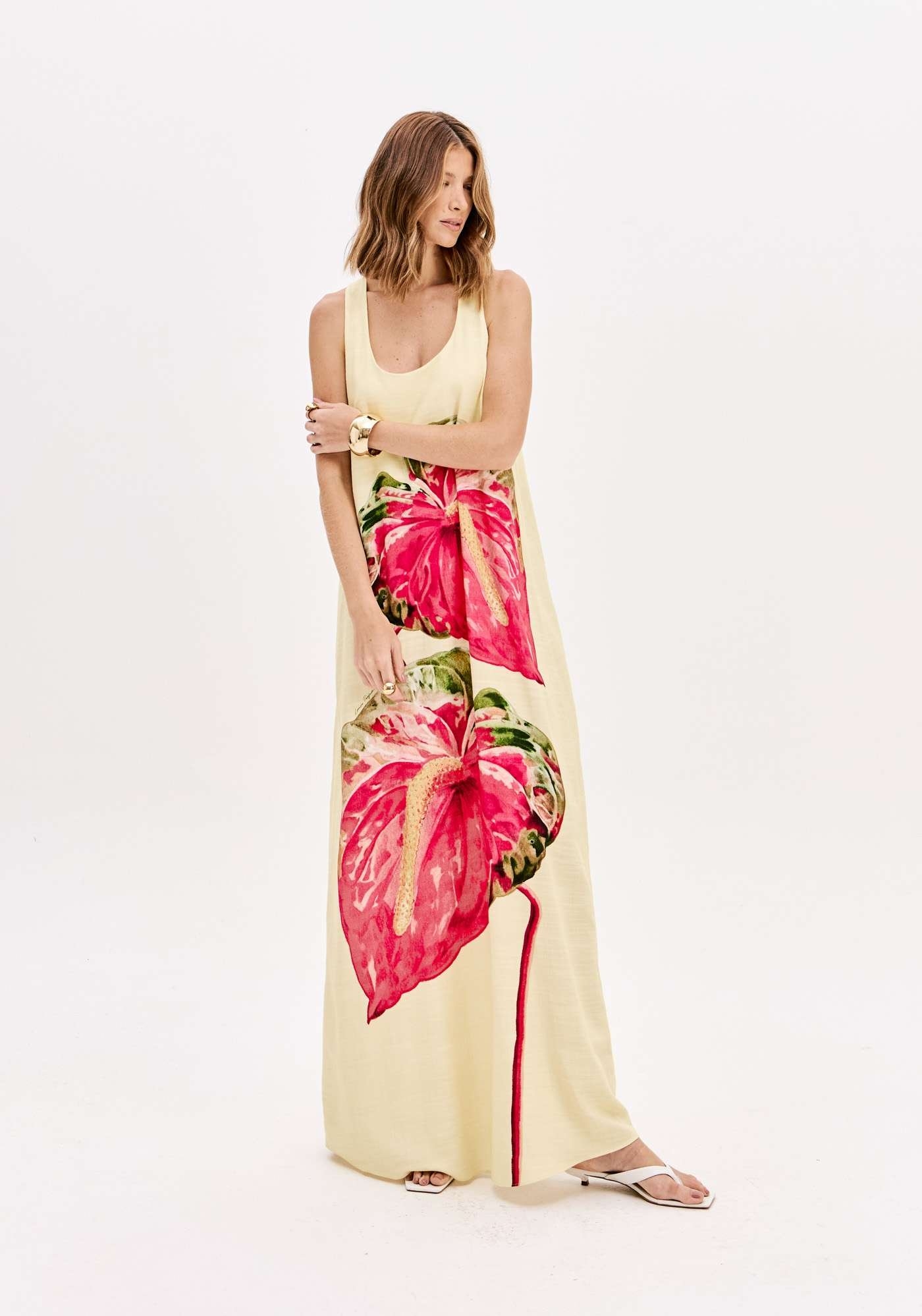 VESTIDO SUPER MIDI ESTAMPADO COM GOLA LANÇA PERFUME