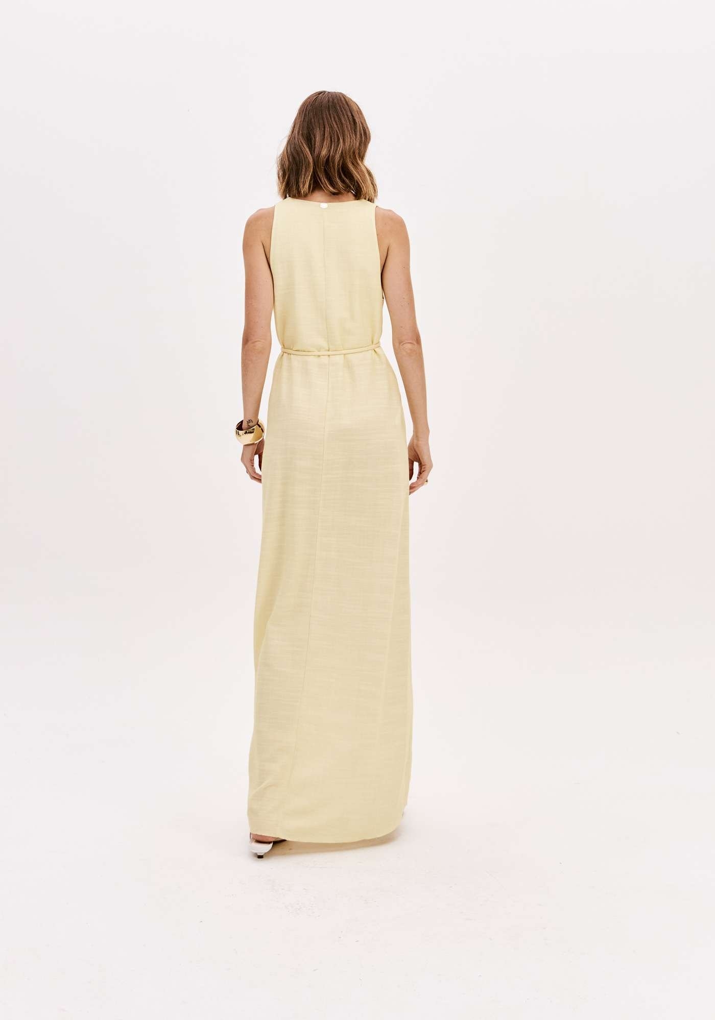VESTIDO SUPER MIDI ESTAMPADO COM GOLA LANÇA PERFUME