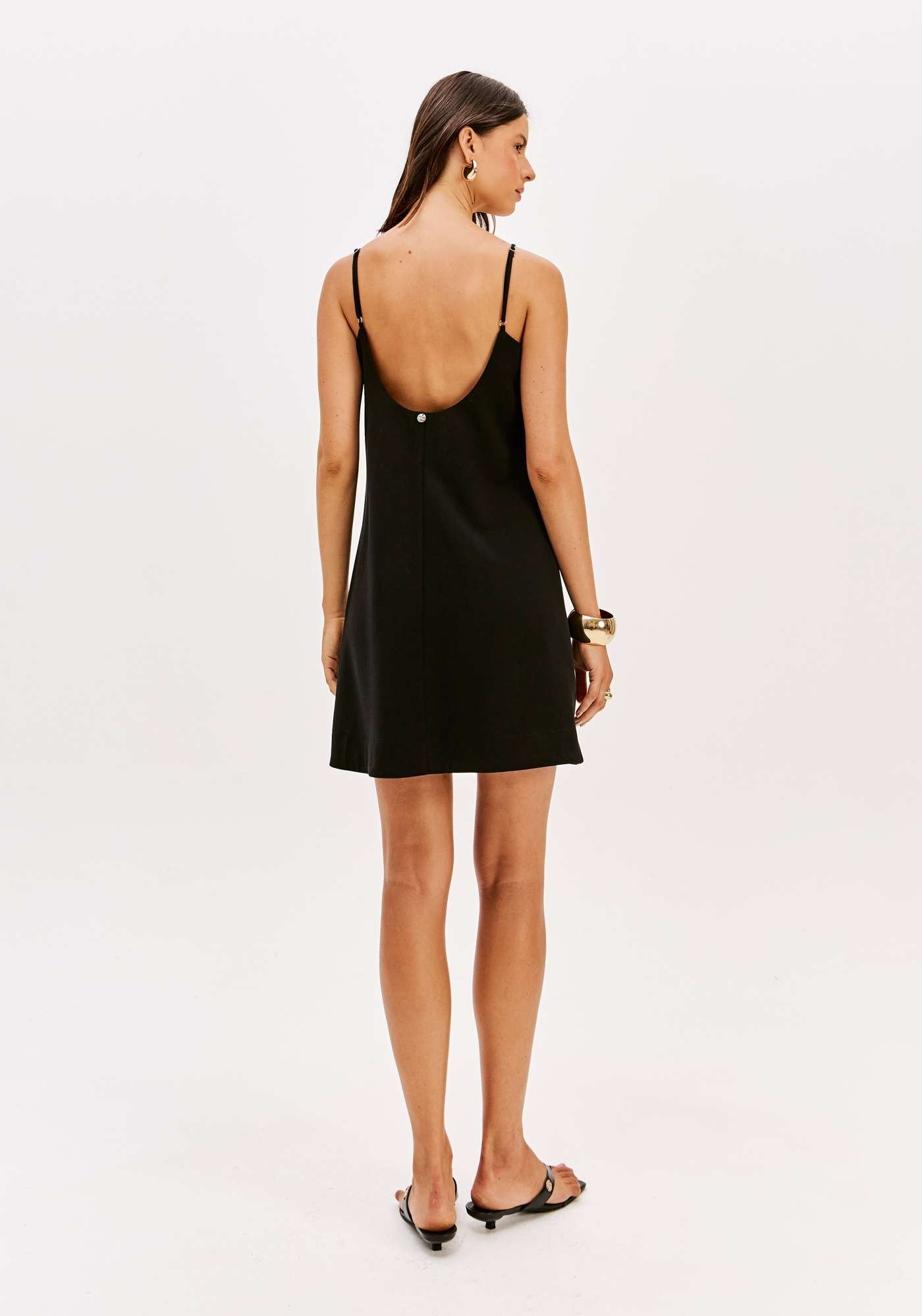 VESTIDO CURTO DE ALÇAS COM APLICAÇÃO LANÇA PERFUME