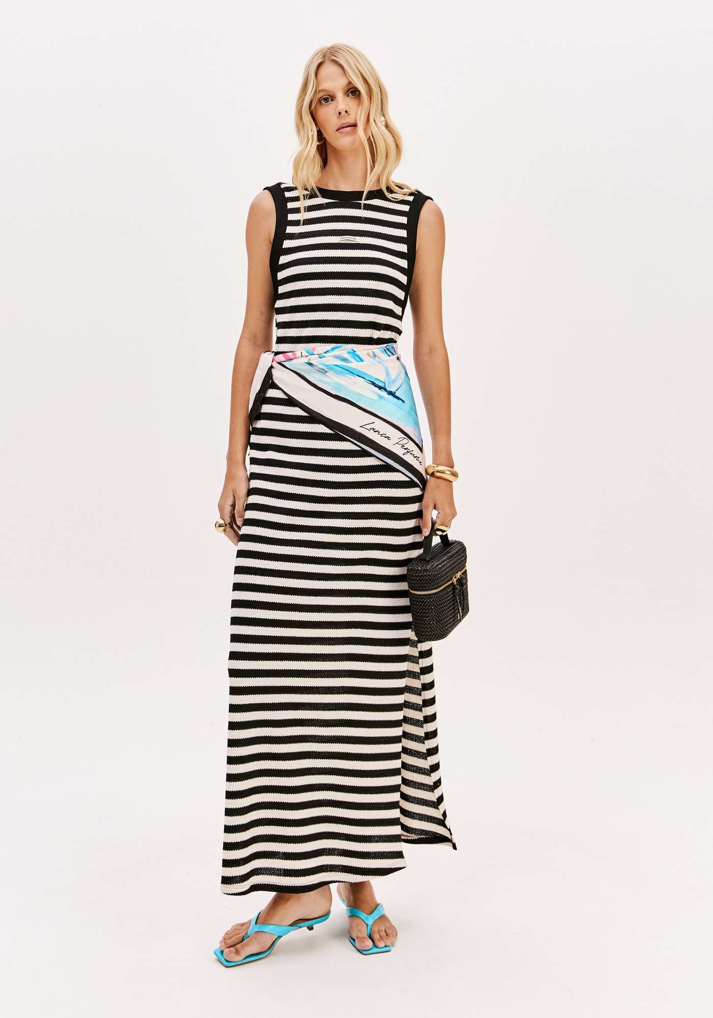 VESTIDO SUPER MIDI COM FENDA LANÇA PERFUME