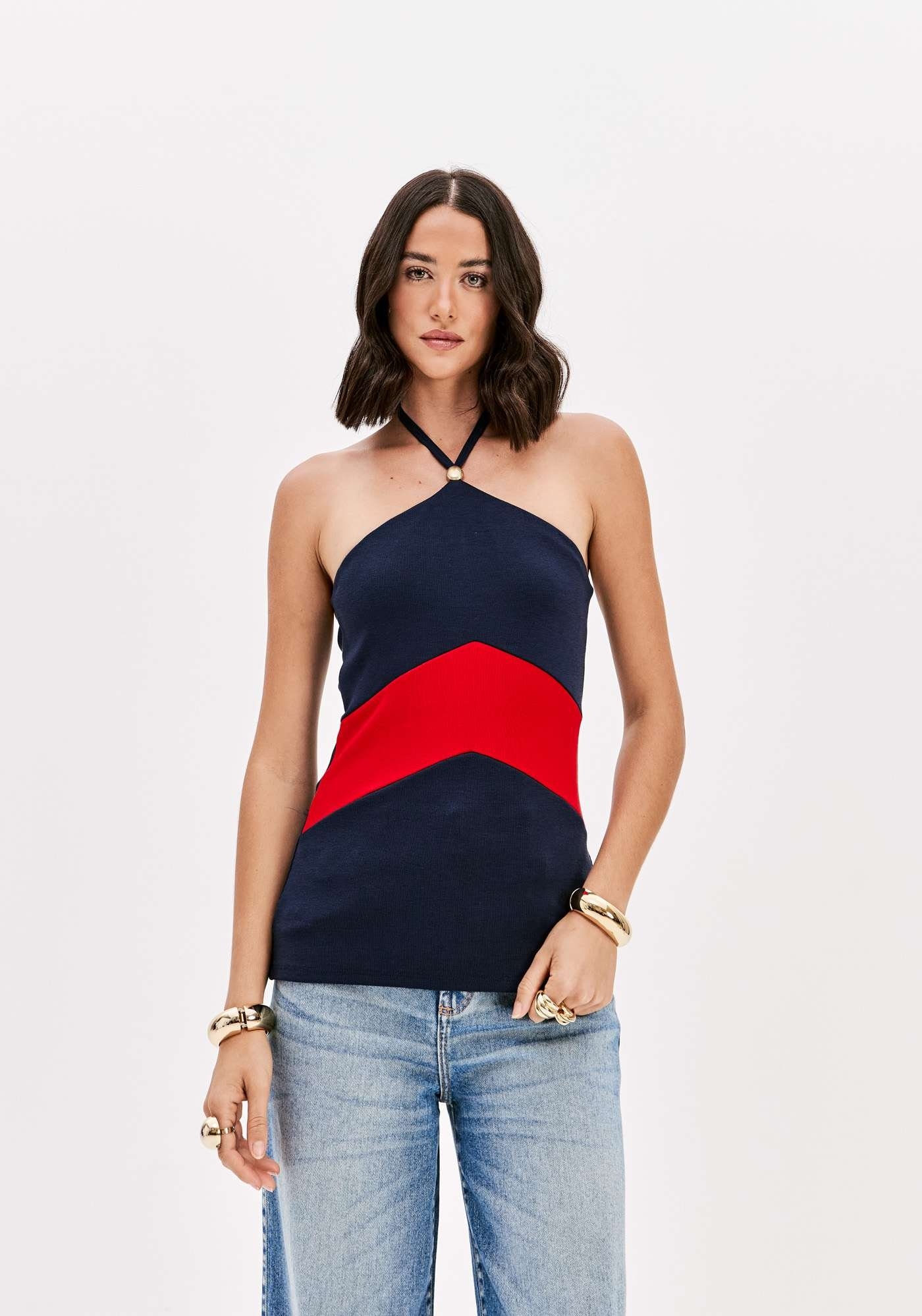 BLUSA FRENTE ÚNICA COM RECORTE LANÇA PERFUME