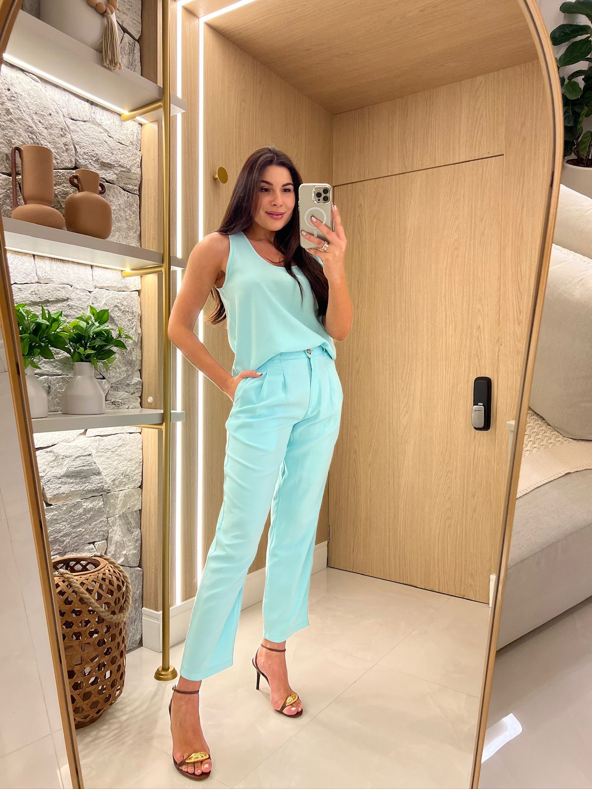 BLUSA SEM MANGAS LANÇA PERFUME