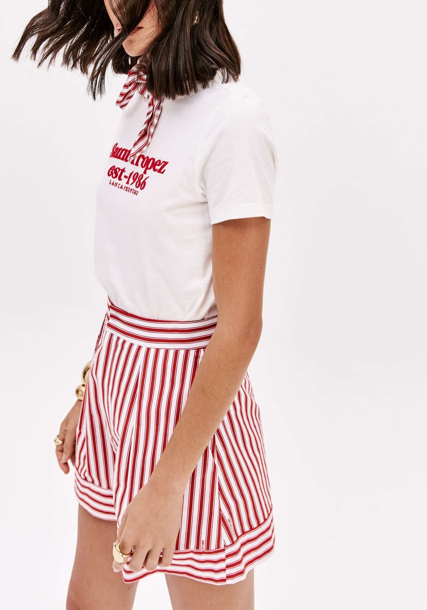 T-SHIRT BABY LOOK MANGA CURTA LANÇA PERFUME