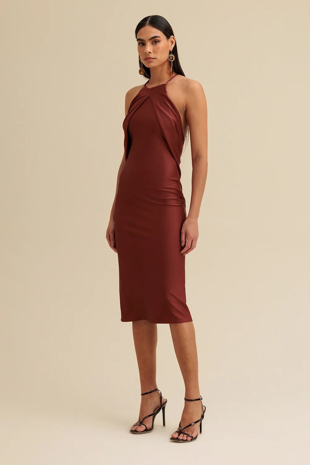 VESTIDO MIDI LISO COM COSTAS DEGAGÊ CHARRY