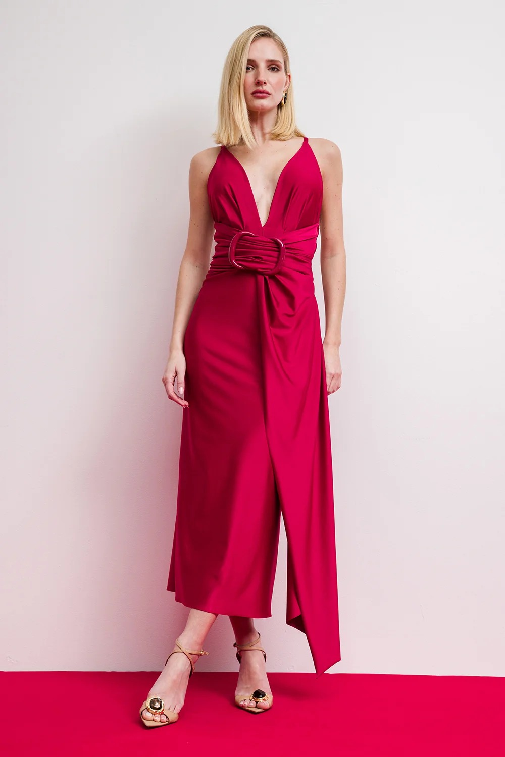 VESTIDO SUPER MIDI LISO COM ALÇAS CHARRY