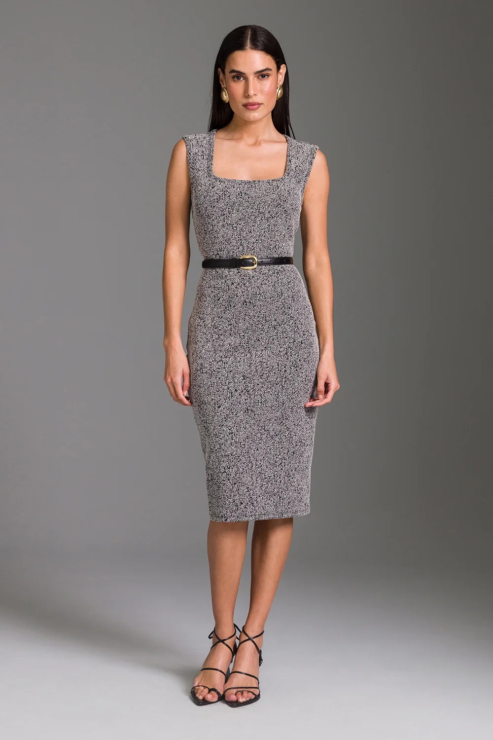 VESTIDO SUPER MIDI DECOTE GEOMÉTRICO CHARRY