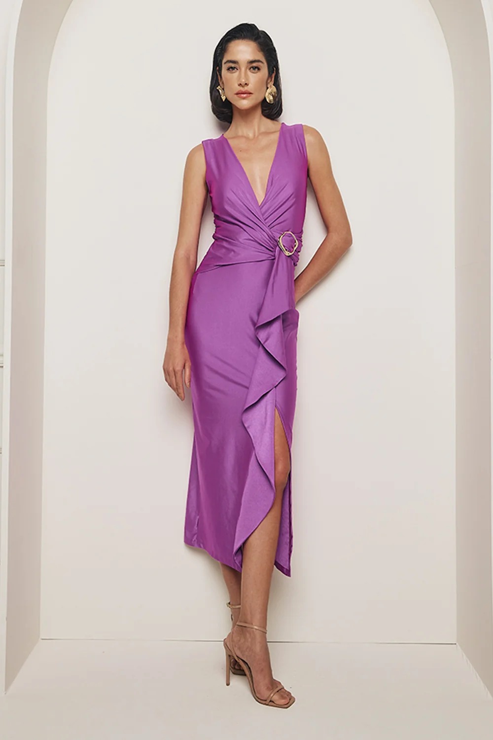 VESTIDO SUPER MIDI LISO COM BABADO CHARRY