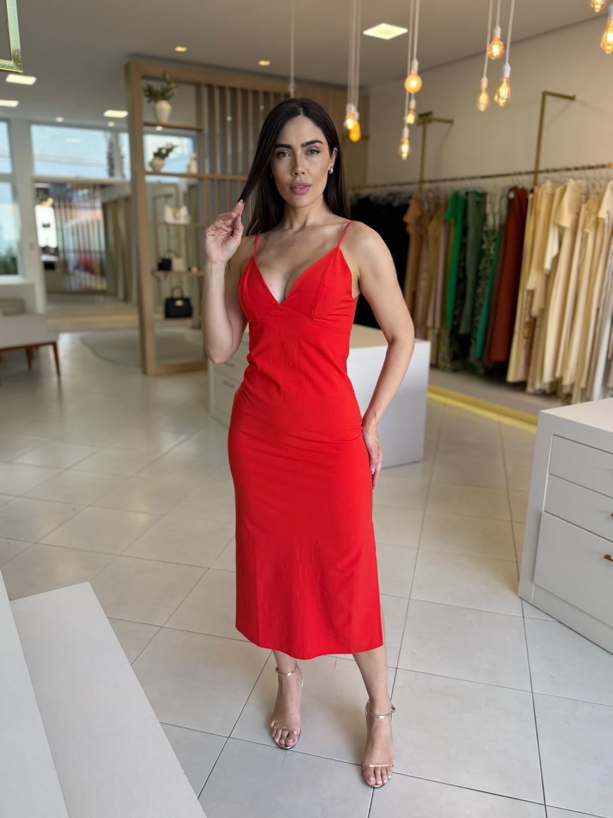 VESTIDO SUPER MIDI E ALÇAS